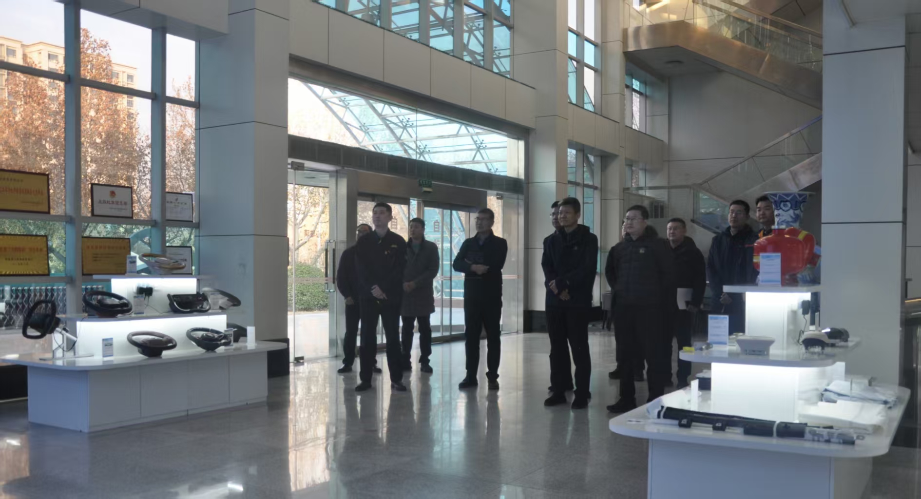 新天綠色能源黨委書記、總裁譚建鑫一行赴東方久樂(lè)交流洽談1.jpg 新天綠色能源黨委書記、總裁譚建鑫一行赴東方久樂(lè)交流洽談1.jpg